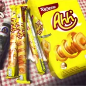 「現貨免運」泰國 AHH Richeese 起司條 一盒12支 起司控你不能錯過 濃郁到不行🙀