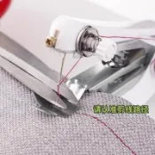 🌟【臺灣發貨】🌟便攜式手動迷你微型縫紉機家用手持簡易縫衣服工具袖珍小型裁縫機