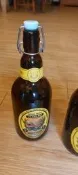 金色三麥啤酒瓶