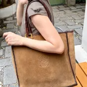 Loewe 復古棕色絨面皮革 Anagram 托特包 鴕鳥皮提把