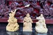 【靜福緣】黃楊木雕『關聖帝君(三款式)』3寸6  跨步舉刀關公 關聖帝君 武財神關公 神像木雕 供奉擺件