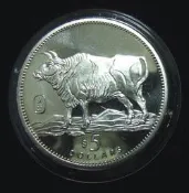 大家撿便宜■§§---最後一個---1997年----利比亞----牛年精製紀念幣 ---五元---令人愛不釋手---■§§精緻