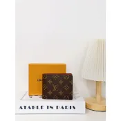 頌霏精品代購🇺🇸臺灣現貨 Louis Vuitton｜LV 經典 6卡男短夾 M60895