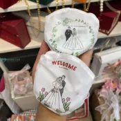 客製化 婚禮折疊團扇子 定制圖案婚禮小物紀念品 似顏繪伴手禮扇 夏天婚禮必備新娘伴娘伴郎團扇婚扇折疊飛盤扇【智選居家】