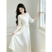 XUWENJIAN  洋裝 促銷  洋裝女2026春夏新款韓版顯瘦收腰百褶大擺裙旅遊出行白色法式裙 39BP