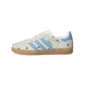 (店+)【adidas 愛迪達】IF4491 adidas originals GAZELLE 「Floral/Beige/Light Blue」 舒適 耐磨 防滑 低幫 板鞋 女款 灰色 愛迪達女鞋 運動鞋女 女鞋