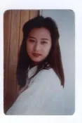 (嫻201)   黎美嫻  2*3 沖洗照片一張，早期圓角相片，背面有點泛黃!