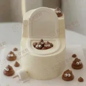 寇比 大便 馬桶 造型蛋糕 廁所主題 生日蛋糕 蛋糕 卡通蛋糕 麵包