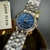 ANNE KLEIN 安妮克萊恩女錶 34mm 銀圓形精鋼錶殼 寶藍色羅馬數字, 中三針顯示錶面款 AN00542