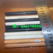 日本印章，仿象牙、仿黑扭腳等等，材質大概是塑膠和目頭的，看好