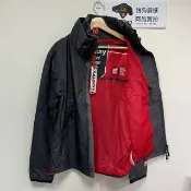 DryDog 跩狗嚴選 跩狗嚴選 出清特價 正品 極度乾燥 Superdry Cliff 網眼內襯 薄款 立領無帽 風衣 外套 深灰紅