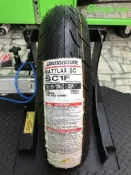 «車專研» 普利司通BRIDGESTONE SC1 110/90-13 $2250完工,含Snap-on平衡/氮氣/除蠟