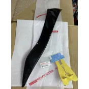 俗俗賣YAMAHA原廠 護片 二代 新勁戰 125 黑色 右邊側條 無飛旋踏板款 料號：4C6-F7492-00-P0
