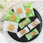 《U貝》小清新~綠底雛菊機封袋 餅乾包裝袋 糖果包裝袋 牛軋糖 馬卡龍 雪Q餅 一口酥 曲奇 雪花酥🍬綠底雛菊