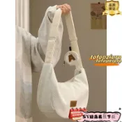 🔥台灣出貨🔥ins春秋學生燈芯絨包包女2023新款通勤餃子包休閒百搭大容量斜挎 FDAC