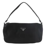 【DOKODEMO】Prada 配件小包，手提包，尼龍材質，黑色，拉鍊，女士款 [二手]
