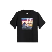 (店+)【The North Face】北面THE NORTH FACE  Urban Exploration 晚霞雪山印花美式復古透氣休閒短袖  正肩袖T恤 女款 黑色