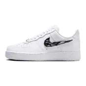 (店+)【NIKE 耐吉】IF1686-101 Nike Air Force 1 Low Liquid Metal Swoosh舒適百搭 防滑耐磨 低幫 板鞋 女款 白黑 nike女鞋 運動鞋女 休閒鞋