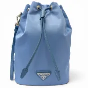 【DOKODEMO】成色極佳 □ PRADA 1NS369 再生聚醯胺三角形Logo部分皮革尼龍抽繩手提包 淺藍色 義大利製 男士