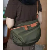 (店+)WDF.CO現貨｜2025日系防水尼龍皮革餃子包│黑綠灰3色郵差包│單肩機能包│有拉鍊│斜背包｜外出包｜大容量｜戶外包