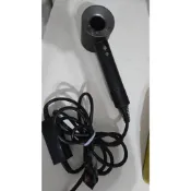 二手dyson戴森吹風機HD08負離子。功能都正常•台灣  機。2022年.恆隆行代理。有一點使用痕  跡。大致很乾淨.