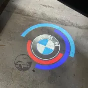 【源一商社】BMW OEM款 迎賓燈 照地燈 鏡片式 NAANTE 50週年 紀念logo F30 F20 G20 F44