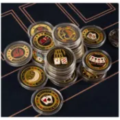 【現貨】金幣 壓牌器 德州撲克 撲克牌 金幣 籌碼 桌上遊戲 代幣 質感 Holdem 壓克力 POKER 賭場 幸運幣