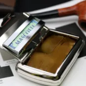 現貨 手卷煙絲盒 便攜煙斗絲保濕罐 迷你隨身煙絲盒 個性密封金屬煙盒手可放煙紙