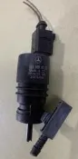 賓士 BENZ W204 原廠 雨刷噴水馬達  中古汽車零件