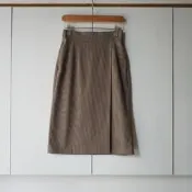 【米倉】二手女裝 百貨專櫃品牌 日本優衣庫 Uniqlo細格紋休閒短裙 A字裙 半身裙及膝裙 上班族OL白領