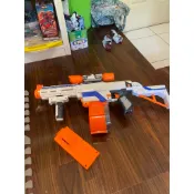 NERF ELITE Retaliator 白色復仇者衝鋒槍發射器 組合槍 連射 連發