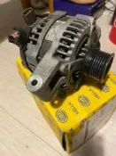 Ford Focus MK2、2.5 Volvo C30 v50 s40 日本製Denso 12V-150A發電機