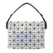 ISSEY MIYAKE 三宅一生BAOBAO BAGUETTE 7X10亮面單肩背包(多色)｜JS Maxx官方旗艦館