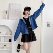 (店+)【FEE BABY】條紋連帽抽繩排釦牛仔長袖外套 中款牛仔單寧外套 韓版寬鬆長袖襯衫 口袋寬鬆長袖牛仔 女性外套 淺藍色 深藍色
