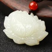 銀聯網日用品生活館 蓮花和田玉吊墜 含苞未放女款吊墜 玉石蓮花掛件 和田玉玉佩1入