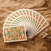 【在臺出貨】PVC防水布紋防滑撲克牌 塑料撲克牌 楚贏敦煌印象 一條10副 酒店棋牌室專用 bicycle PVC