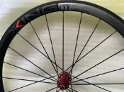 ASTER亞仕大700C11速40mm碳纖維板輪
