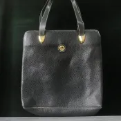 輝煌年代 OLD ERA _早期二手Salvatore Ferragamo義大利製肩背包