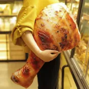協貿國際日用品生活10館 仿真大雞腿抱枕 3d網紅搞怪毛絨玩具可愛創意超大號個性食物少女