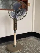 National 國際牌精品古董級立式電風扇