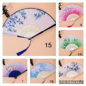 摺扇、扇子(隨機出貨)－#台灣現貨供應#摺疊扇#撒扇#扇#木雕扇#絲綢扇#絹扇#扇子#古風摺扇#中國風