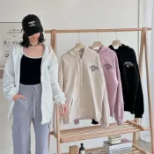 (店+)【FEE BABY】寬鬆47英文字母刺繡連帽抽繩拉鍊棉帽T 棉外套 拉鍊式帽t 長袖圓領衛衣 連帽衛衣 長袖上衣 秋冬 粉色 白花灰色 黑色 杏色