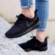 NIKE Roshe run 超輕量慢跑鞋 休閒鞋 黑色 全黑 運動鞋