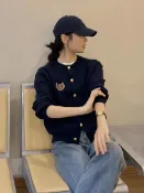 全球選品1館 生活百貨 英倫學院風針織衫女士秋冬短款寬鬆上衣刺繡徽章羊毛開襟毛衣外套