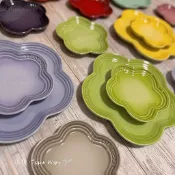 Le Creuset 花型盤  餐盤 花盤 早餐盤 粉彩紫 藍鈴紫 櫻花粉 閃亮黃14公分 19公分 現貨 多色任選