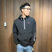 美國百分百【全新真品】Tommy Hilfiger 半拉 連帽外套 風衣 夾克 TH logo 衝鋒衣 黑色 AR10