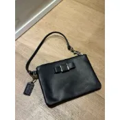 【專櫃正品】COACH 經典黑色防刮牛皮蝴蝶結手拿包/手腕包（85成新/內有卡位夾層/甜甜價）