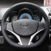 名藝良品 免運附發票 豐田方向盤套真皮手縫 WISH RAV4 VIOS ALTIS CAMRY YARIS 汽車方向盤套 w02 快速出貨
