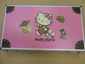 hello kitty 33mm麻將.境外限定版.全新出品.原價9800.特價7800元（已售罄）