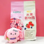 《紅毛丹狗》好市多代購 台灣 義美 水果穀物圈 莓果派對 240公克 冷凍乾燥 草莓 藍莓 薏仁 穀物圈 無麩質 鬆脆